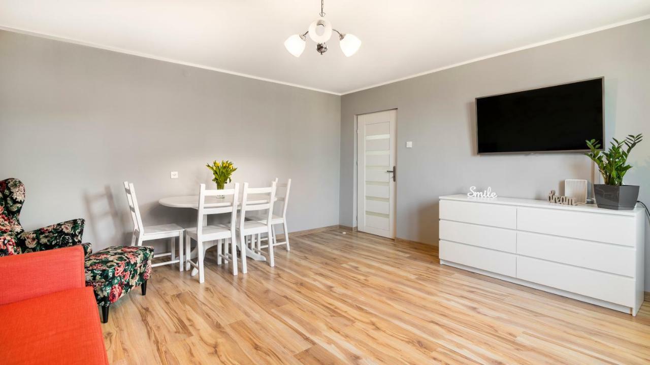 Apartemen 62 m² dengan 2 kamar tidur dan 1 kamar mandi pribadi di Daerah Pinggiran Kota Tua Gdansk Bagian luar foto